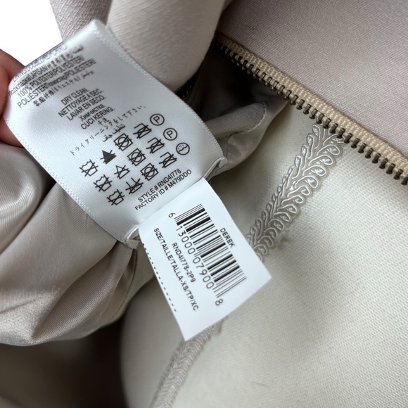 BCBGMaxAzaria NWT DerekCutaway Blazer in Light Stone Size X-Small - Picture 12 of 13